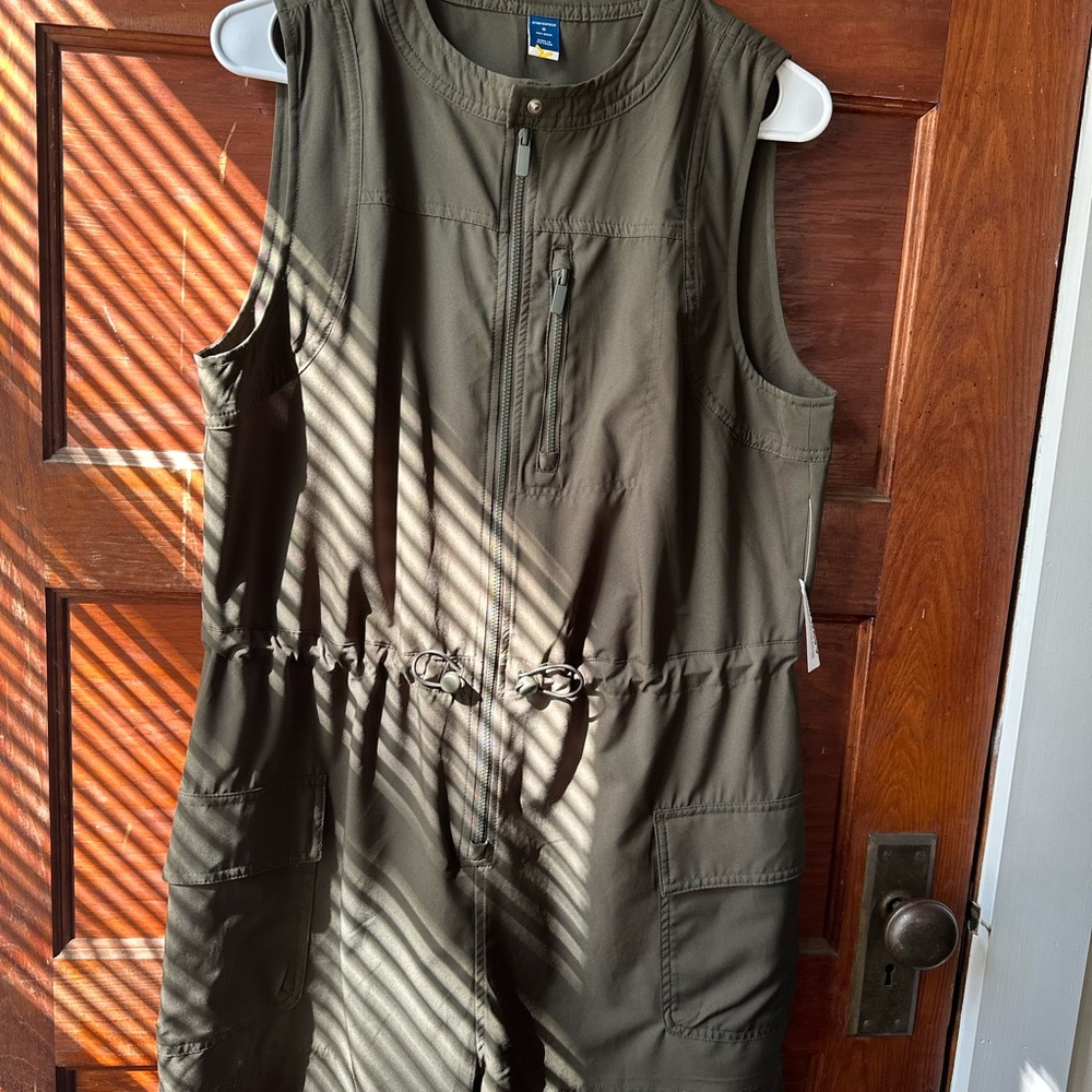 Olive Green Sleeveless Jumpsuit